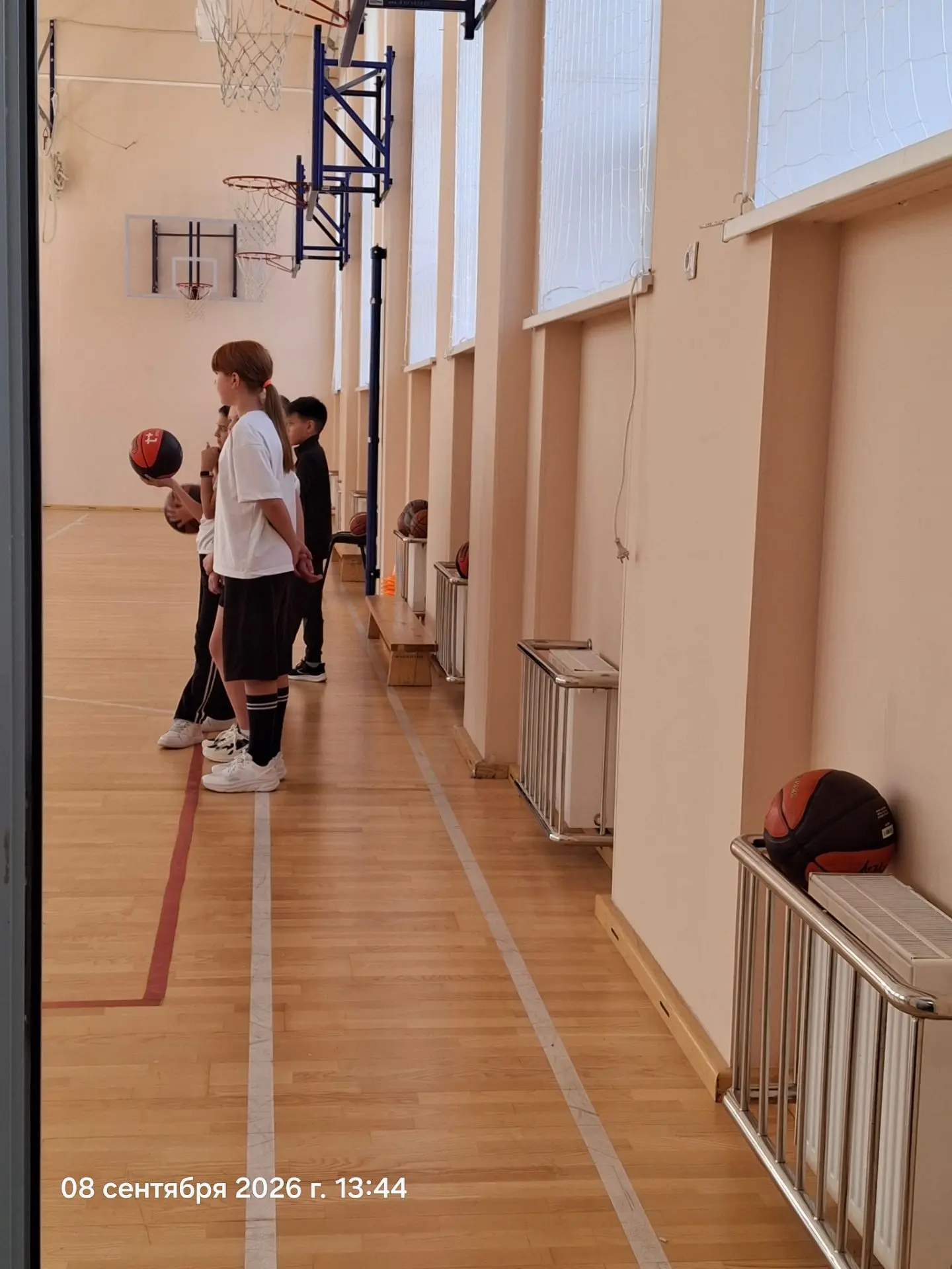 Сегодня Вика провела на площадке целых 2 часа! 🏀🔥 И знаете, что для меня самое приятн...