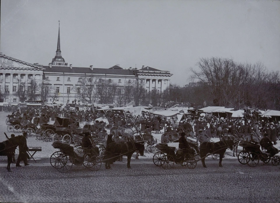 1900-1903.Вербный базар на Сенатской площади.
Автор: Булла К. К.