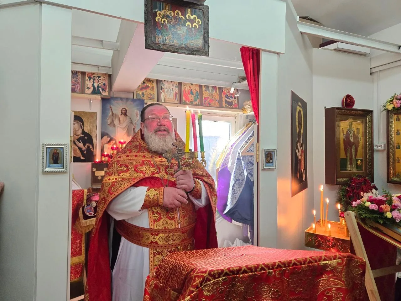 Христос Воскресе, братья и сестры!
