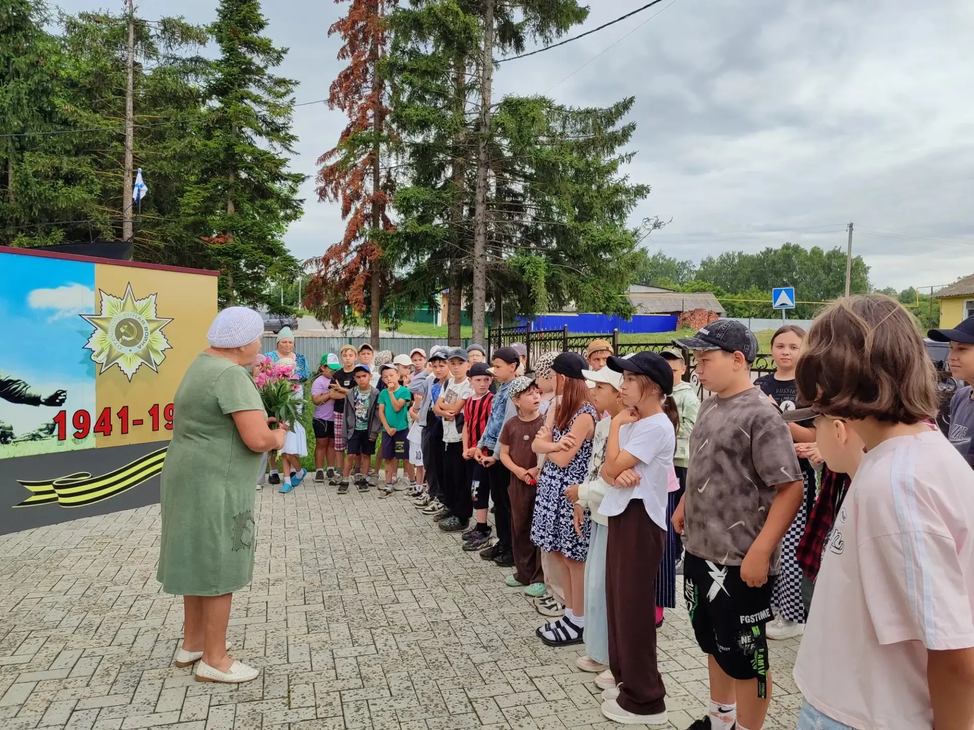 В преддверии Дня памяти и скорби, который ежегодно отмечается 22 июня, воспитанники наш...