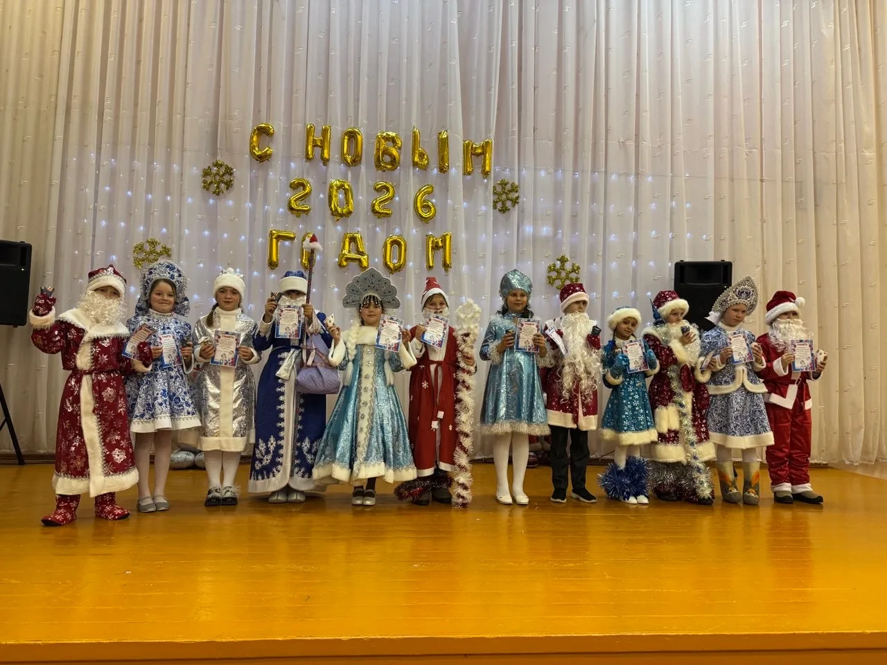 🎄 Конкурс «Лучший Дед Мороз и Снегурочка» 🎅🏻❄   ⛄ Захватывающий дух парад костюмов, блестящие выступ