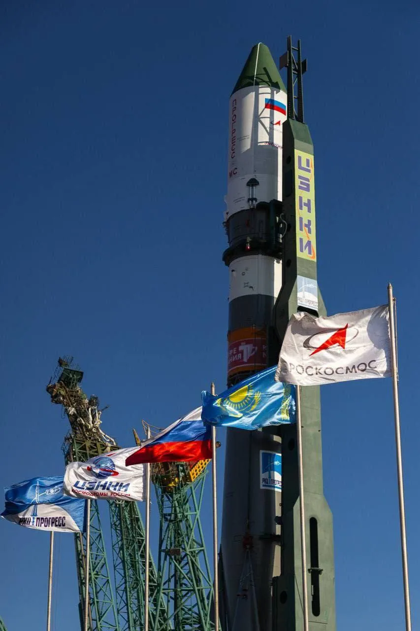 Кофемания покоряет космос: реклама на ракете и секретный кофе для МКС!