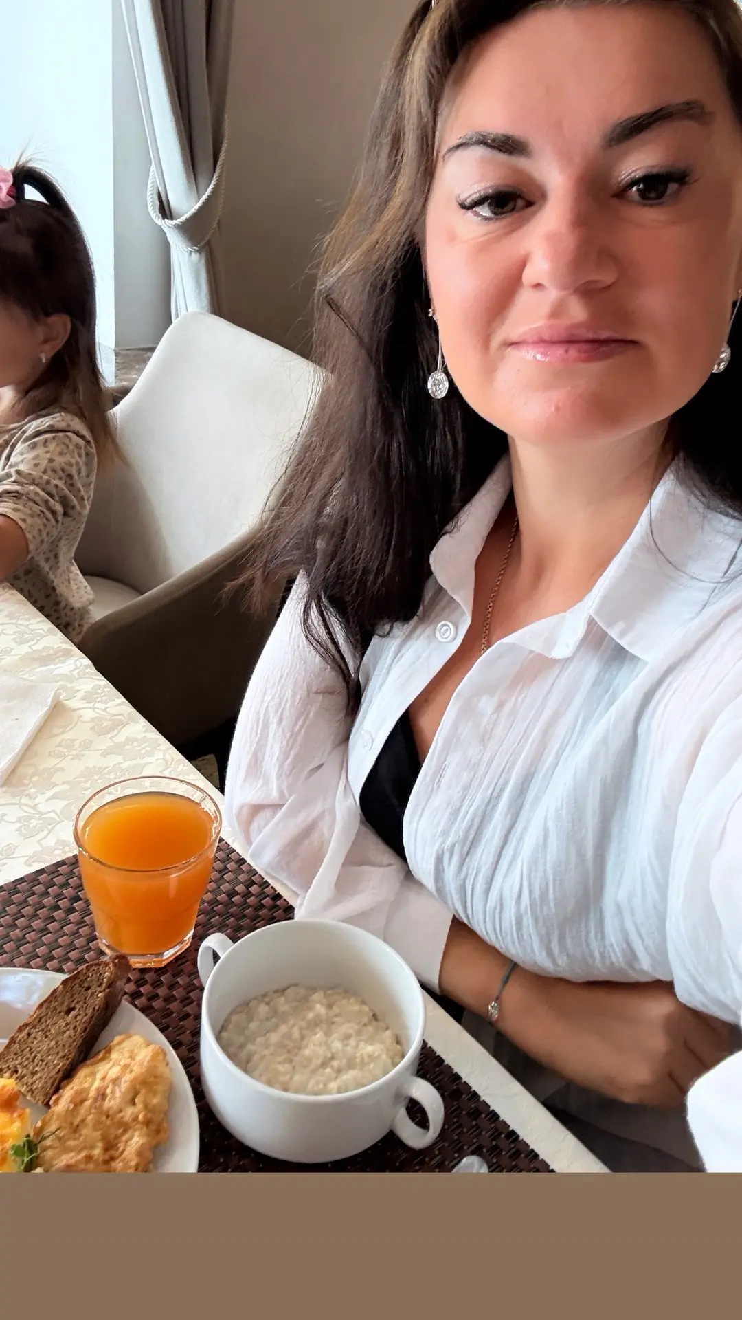 Доброе всем утро!
Желаю хорошего дня!
Мы пришли на завтрак, все очень вкусно👍
