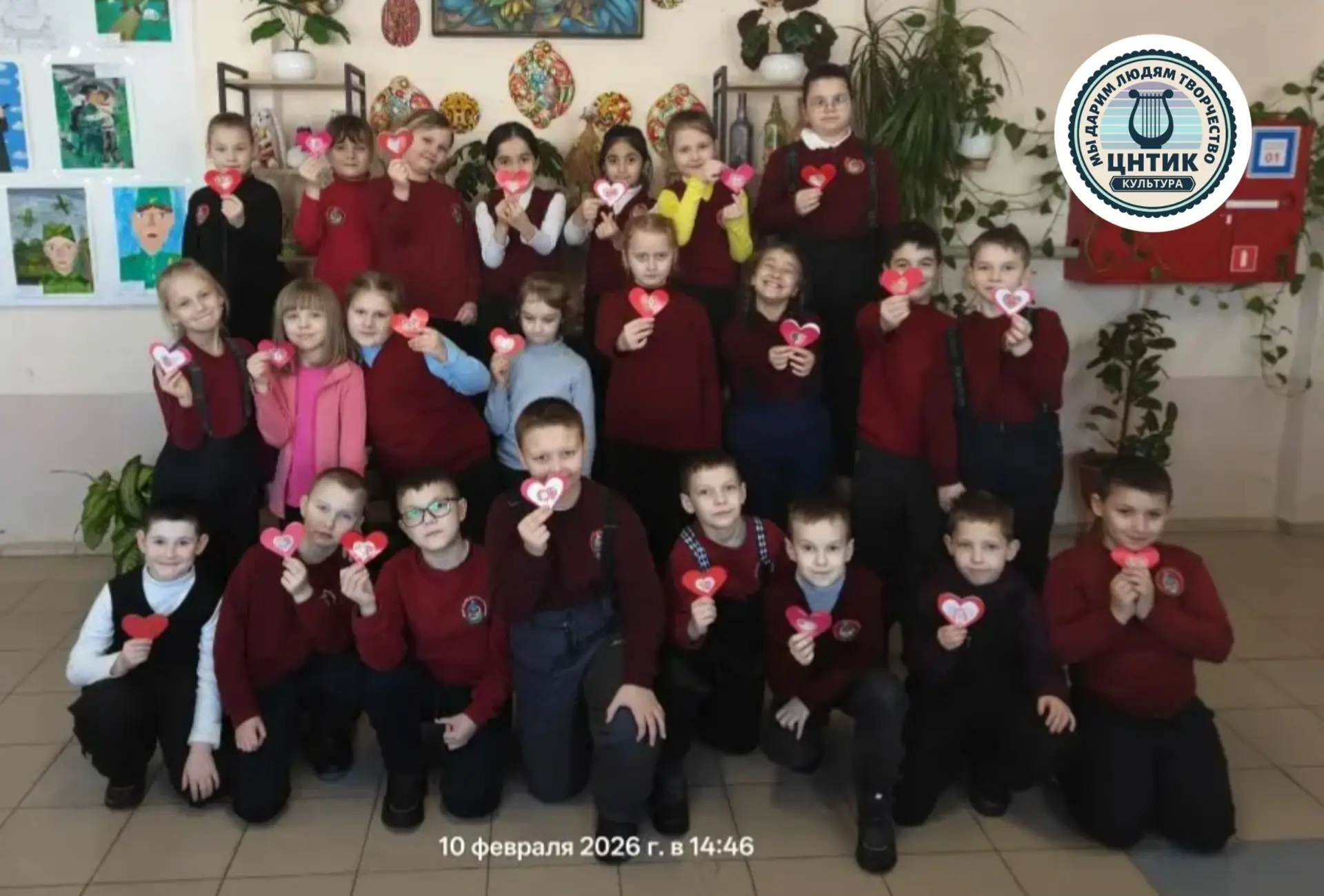 🎨✨ Увлекательные мастер-классы по изготовлению открыток продолжаются в Центре народног...