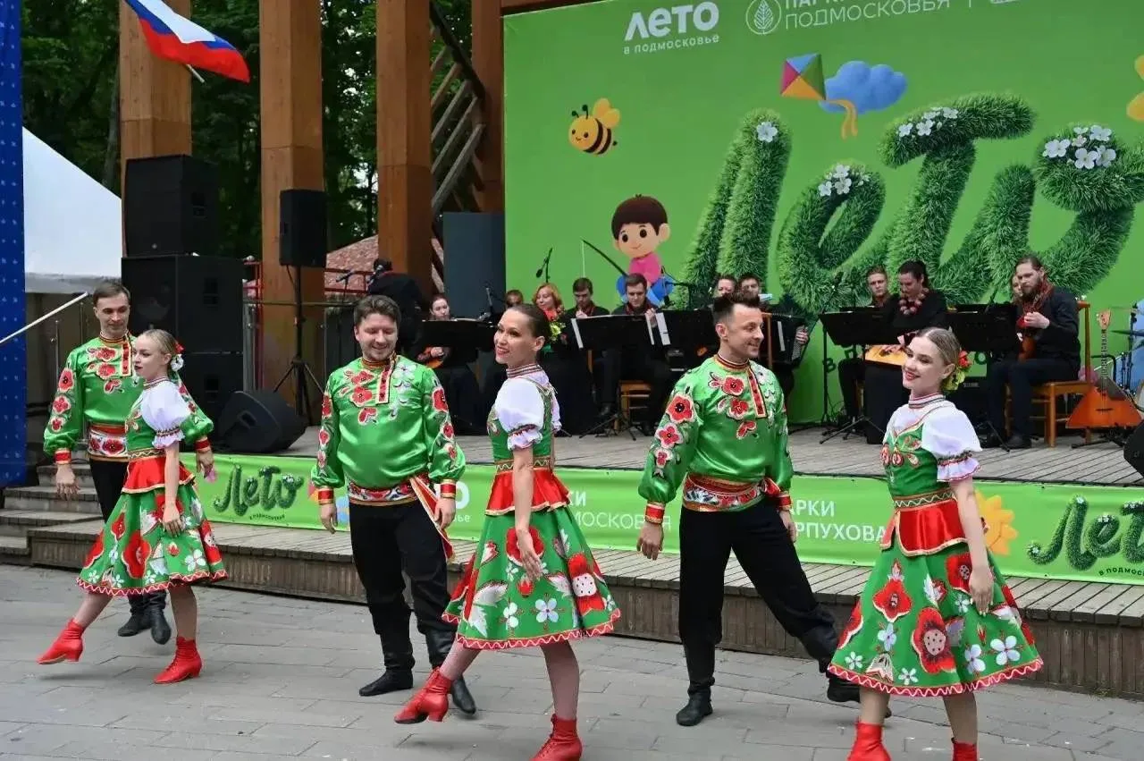Общеобластное мероприятие «С Россией в сердце» прошло в парках Серпухова! 

Гостей ожидало множество