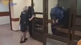 Новости: после смертельного ДТП с микроавтобусом в Одинцово водителя самосвала отправили под арест �
