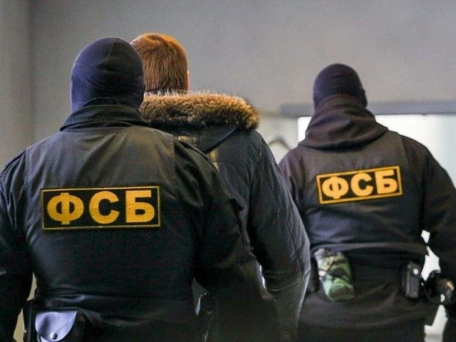 ⚡️ Москвича задержали за подготовку подрыва автомобиля