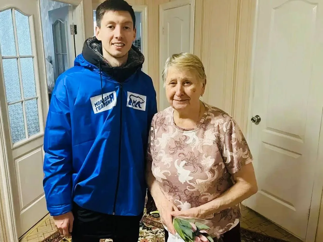 🌸БлиZкие Люди поздравляют самых сильных и любящих женщин🌸