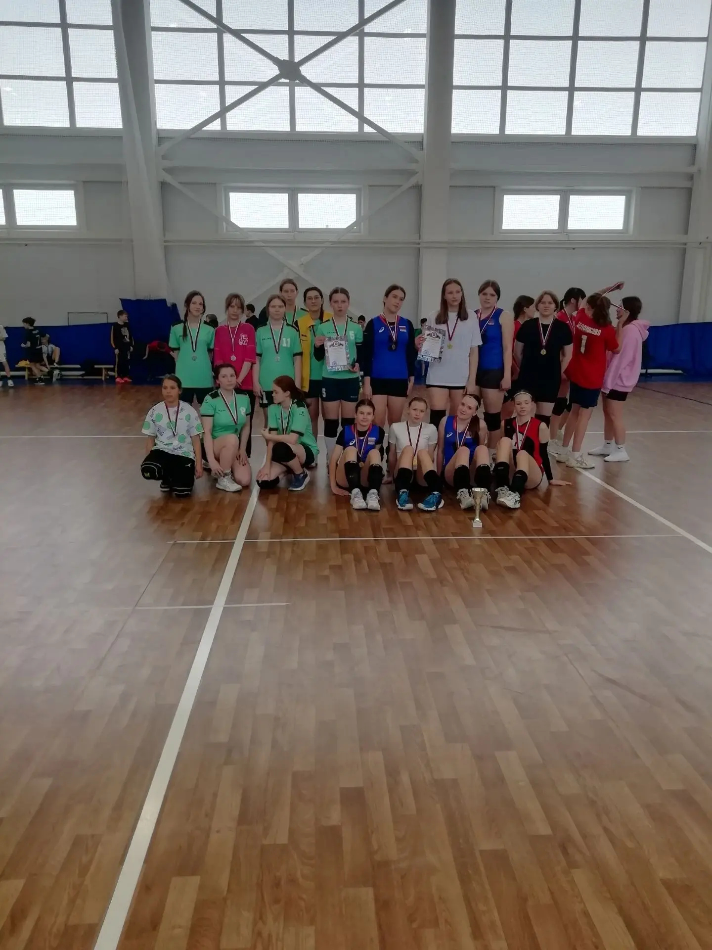 🏐 2 марта в ФОКе с. Еткуль проходили районные соревнования по волейболу среди девушек обучающихся об