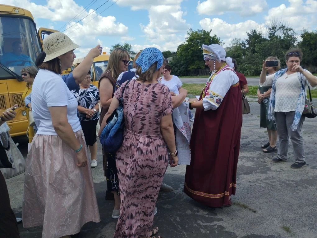 В июне гостями Старой Ольшанки чаще всего были дети из Инжавинских школ и лагерей в сопровождении во