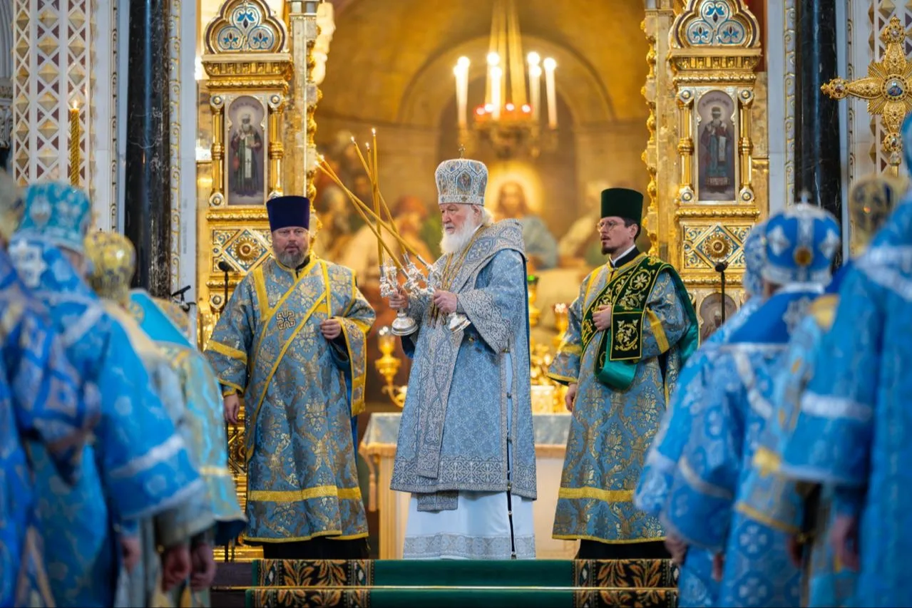 Богослужение со Святейшим Патриархом Кириллом