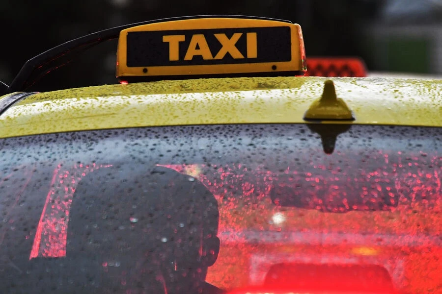 🚕 В Москве могут запретить таксистов-зазывал у вокзалов

Столичные власти подготовили проект, котор