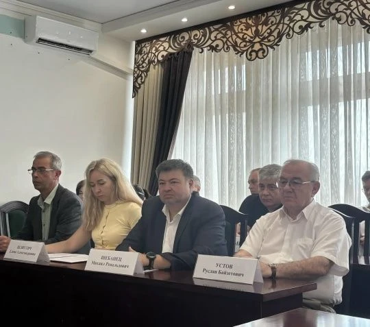 Уполномоченный по правам человека в Адыгее Михаил Шебанец принял участие в заседании ЦИ...