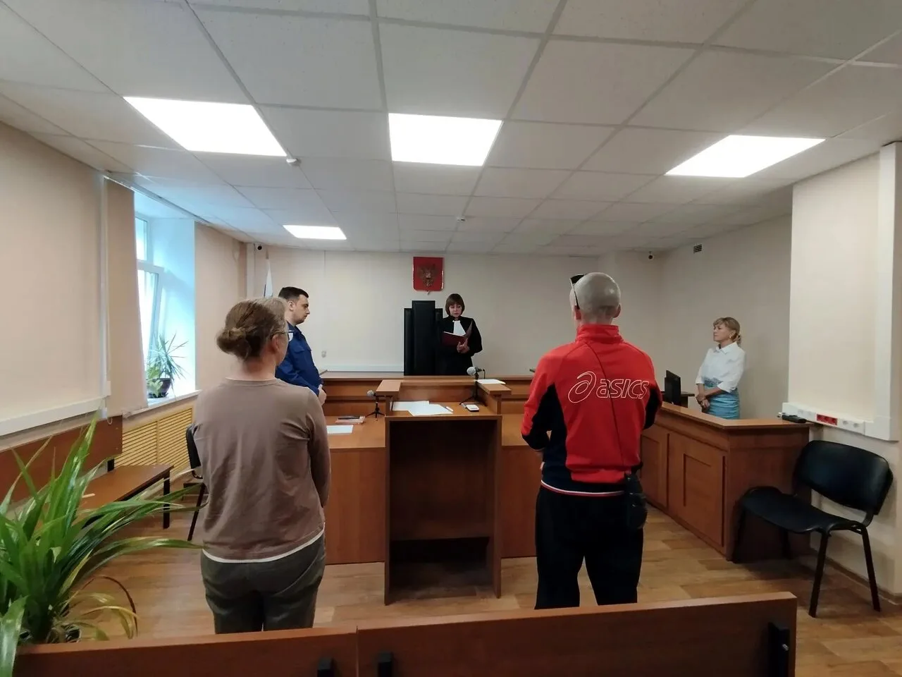 В Кинешме вынесен приговор водителю, покалечившему дорожного работника

17 июня 2025 года 48-летний 