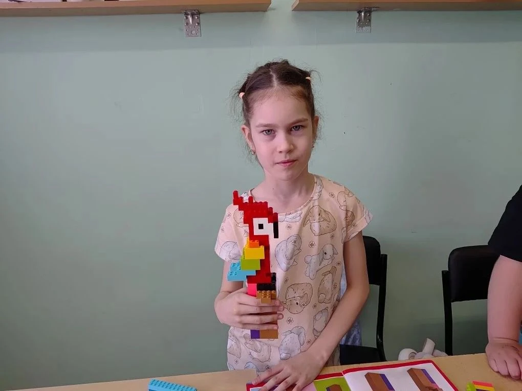 08.06.2026 у 5 отряда прошло первое занятие в объединении «Конструируй»!