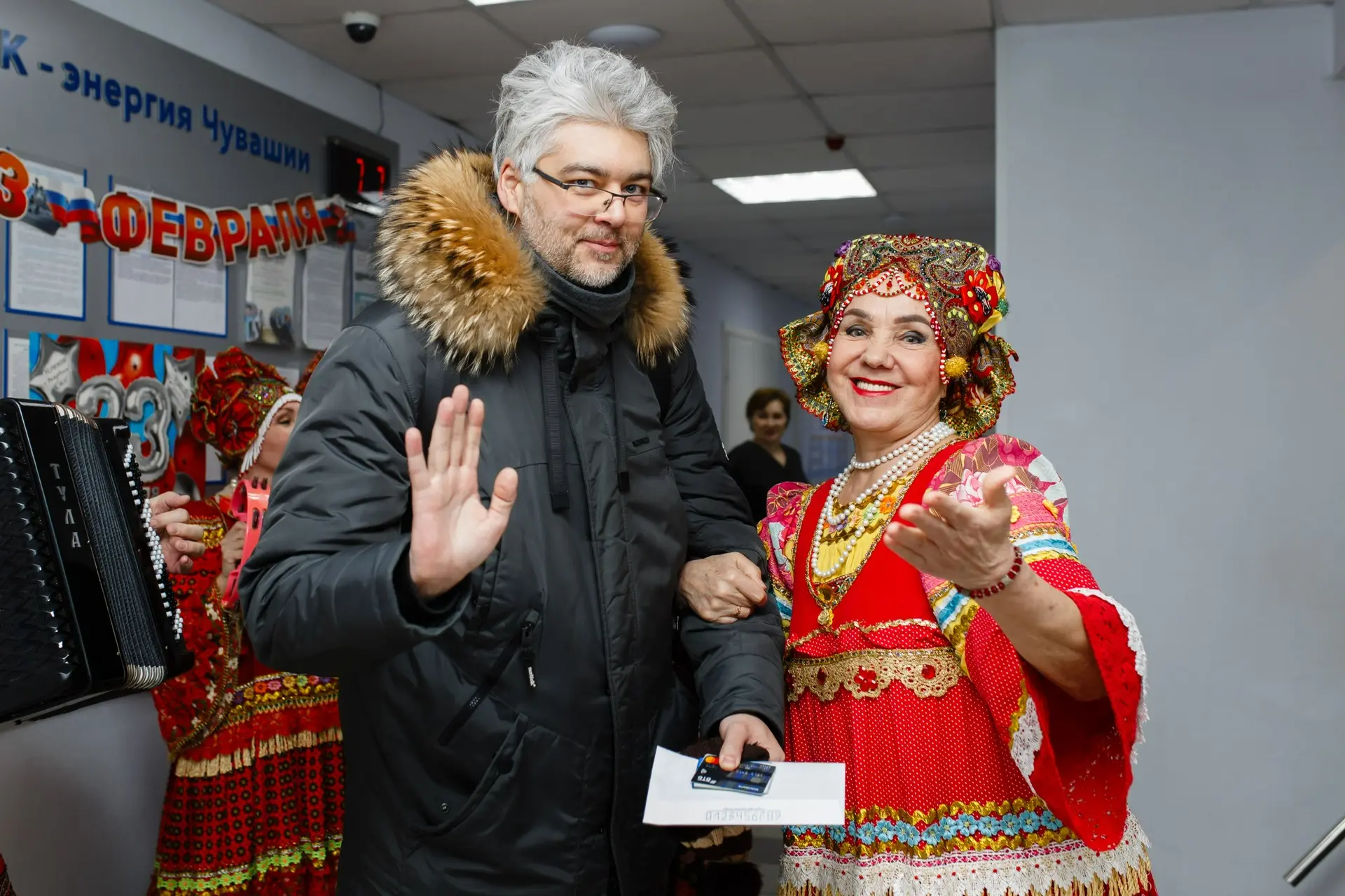 Накануне Дня защитника Отечества, сотрудницы Чувашской энергосбытовой компании поздравили коллег-муж