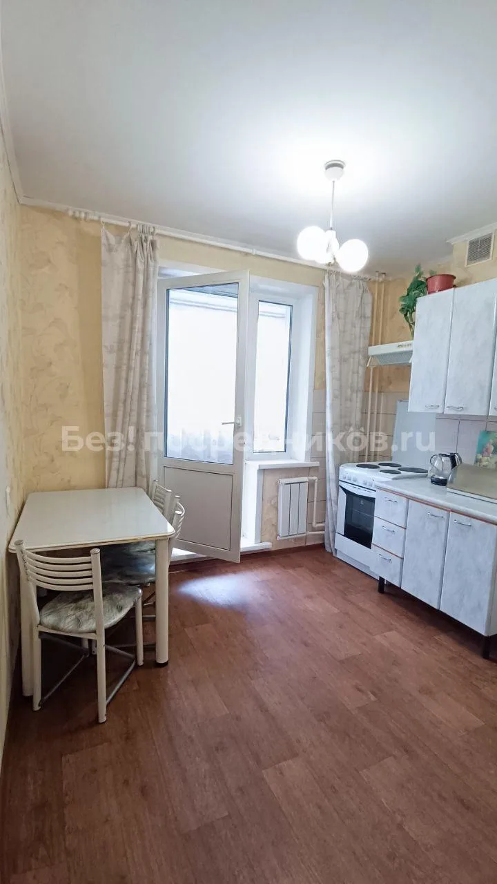 Сдам без посредников: 1-комнатная квартира, 33.2м² Цена: 24000 Адрес: Барнаул, Индустриальный р-н, у