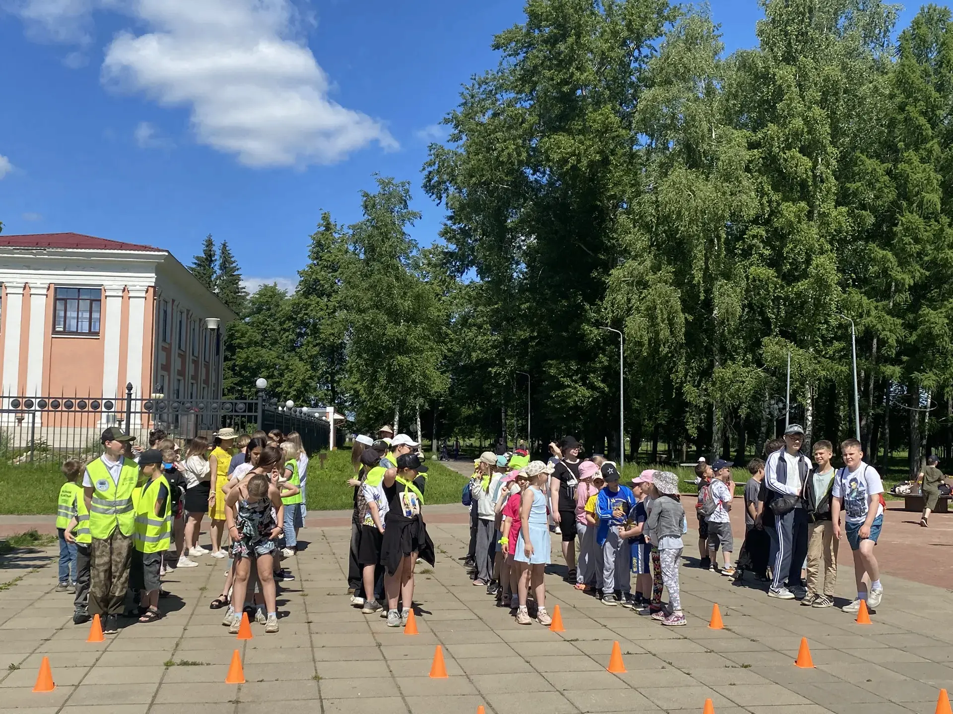 Сегодня в Парке Детства состоялось спортивно - профилактическое  мероприятие «Безопасно...