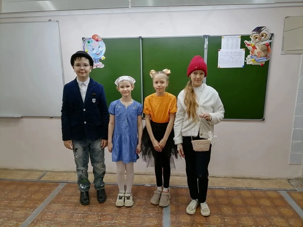 📚✨ В мире сказок с 4В классом!  В рамках предметной недели начальных классов наши четвероклассники о
