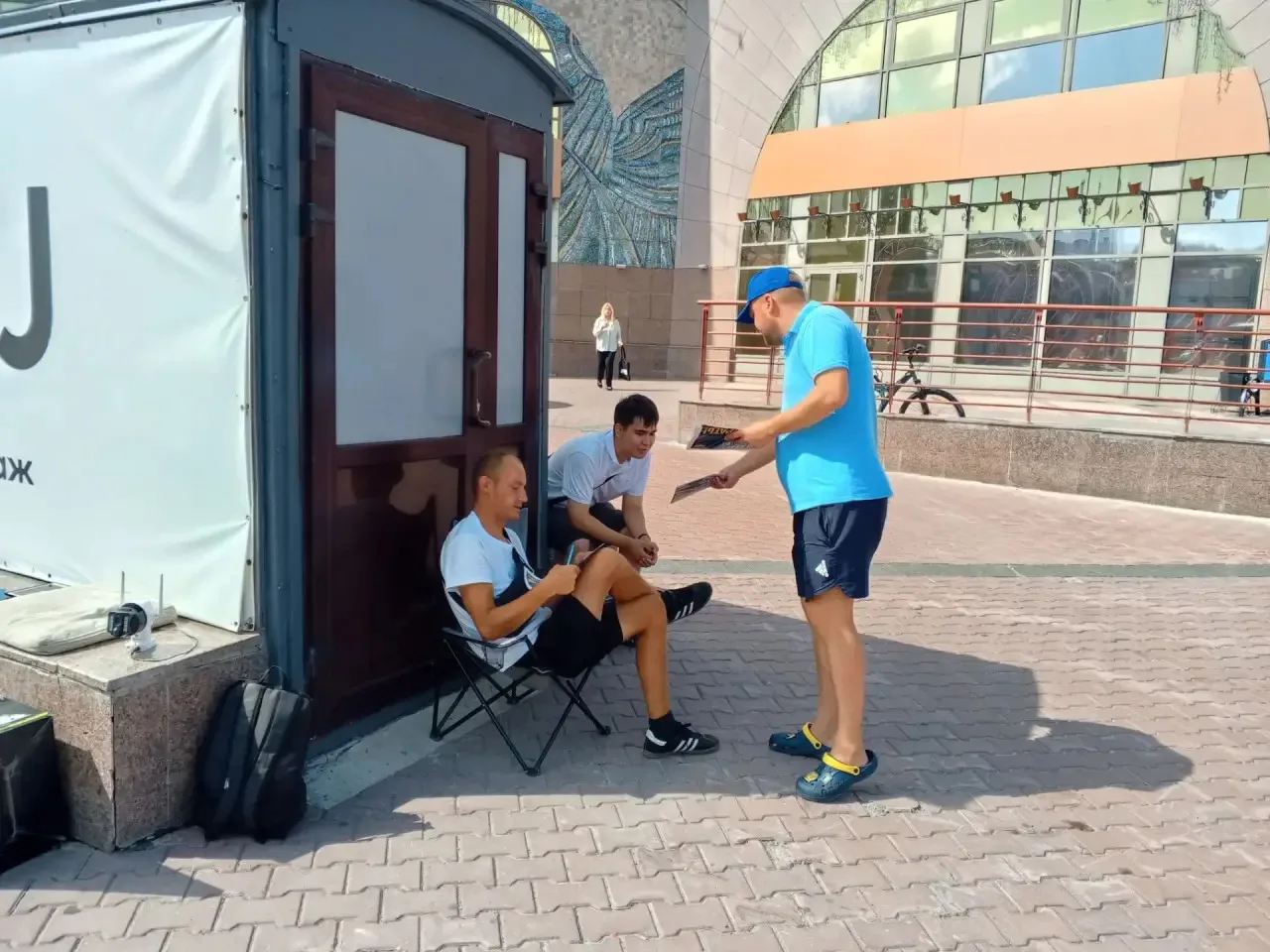 🏙️В Югре проходит акция по информированию жителей: на улицах Пыть-Яха, Ханты-Мансийска...