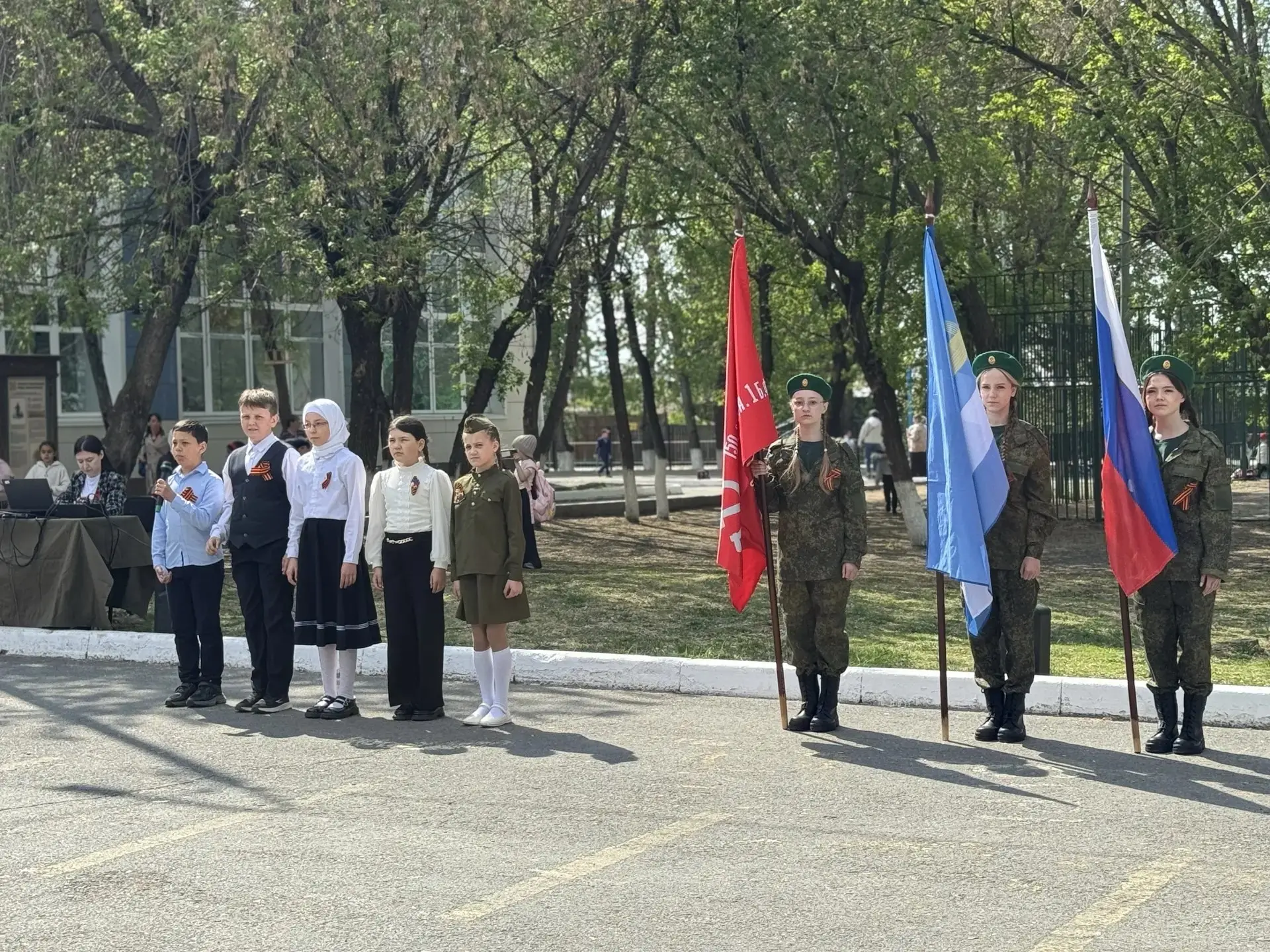 Мы помним! Мы гордимся!   Сегодня, у памятника воинам-освободителям у 1-го корпуса, состоялся торжес
