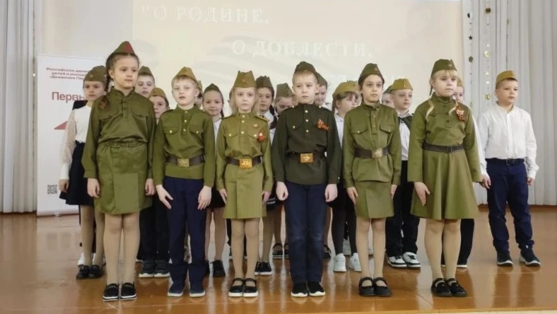 В преддверии 🎖"Дня Защитника Отечества" в МБОУ "Гимназия" г. Моршанска прошел 🇷🇺патриотический Фести