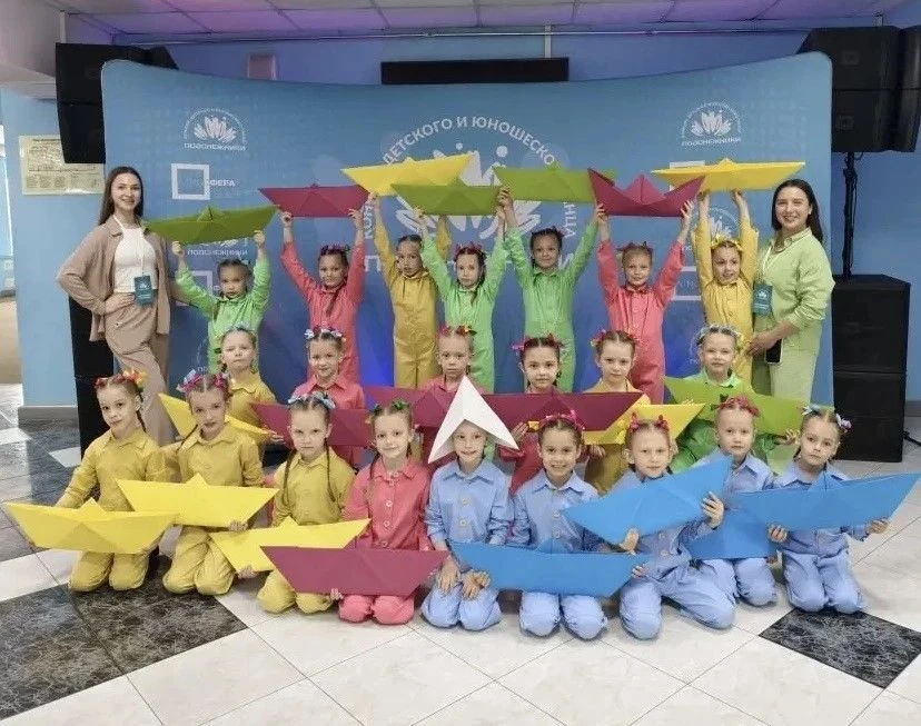 🌺Ученица 1 "Г" класса Баклыкова Арина, в составе Образцовой студии заслуженного коллектива Алтайског