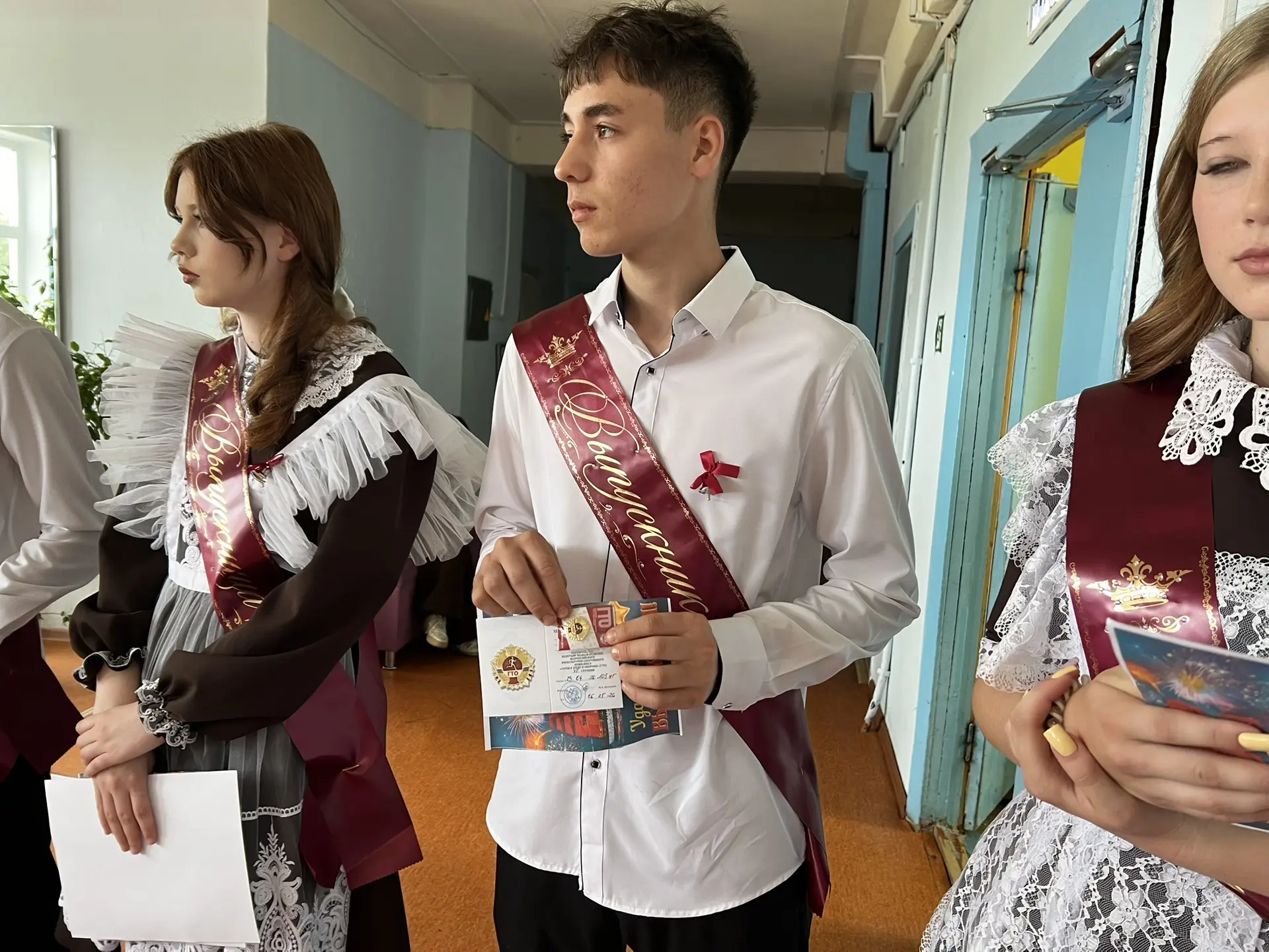 🥳🤩В нашей школе прошёл долгожданный праздник — «Последний звонок». Этот день всегда н...