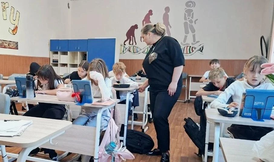 Наша Родина - Россия. Но у каждого живущего в этой необъятной стране есть близкое сердц...