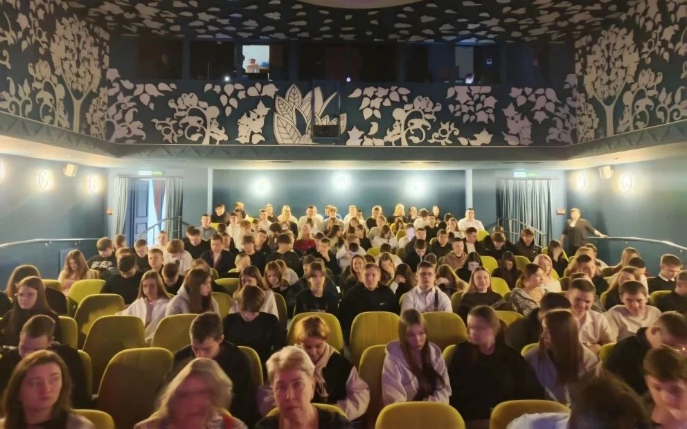 Театр — это мир эмоций, вдохновения и живой игры! 🎭✨✨  Накануне  Всемирного дня театра студенты ГАПО