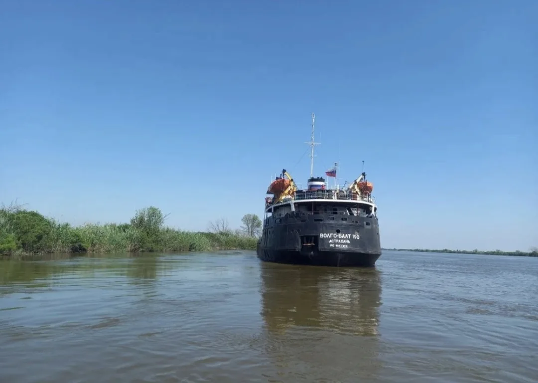 ⚓️️ Спасатели Каспийского филиала ФГБУ «Морспасслужба» провели медицинскую транспортировку больного 