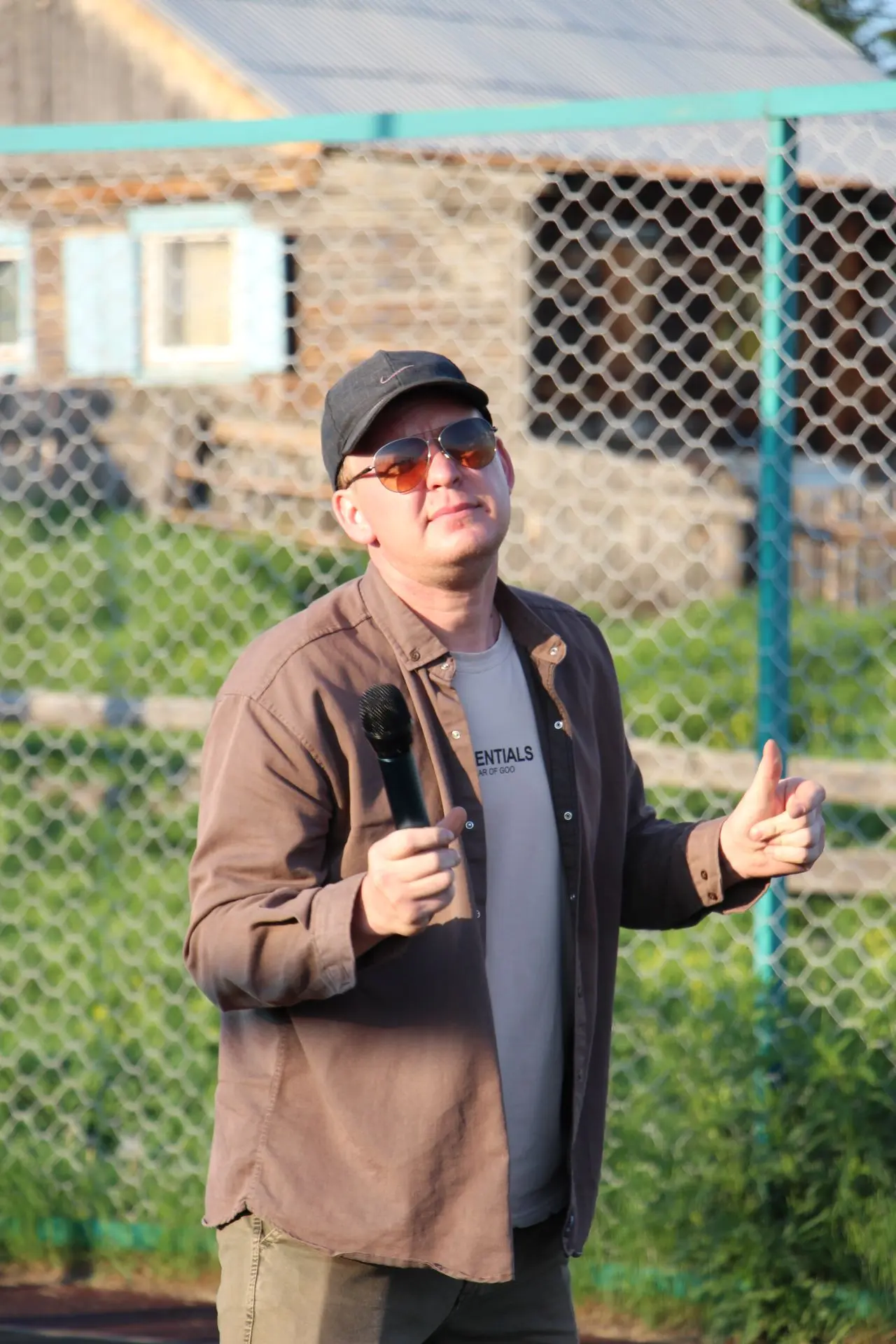 🗓15 июня передвижной фестиваль "Здравствуй, моя Родина!"  прибыл в село Куйтун. 

☀️Сельчане получи