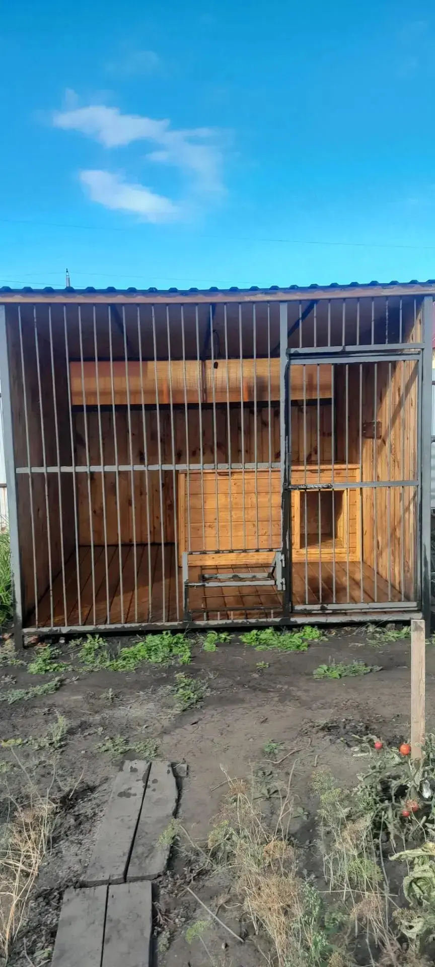 Продам вольер с утепленной будкой. 89272973137