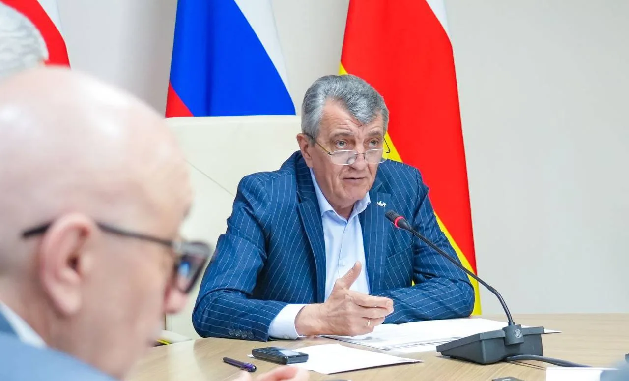 🗣️Меняйло призвал сдерживать цены на топливо в Северной Осетии для недопущения дефицита

Глава Севе