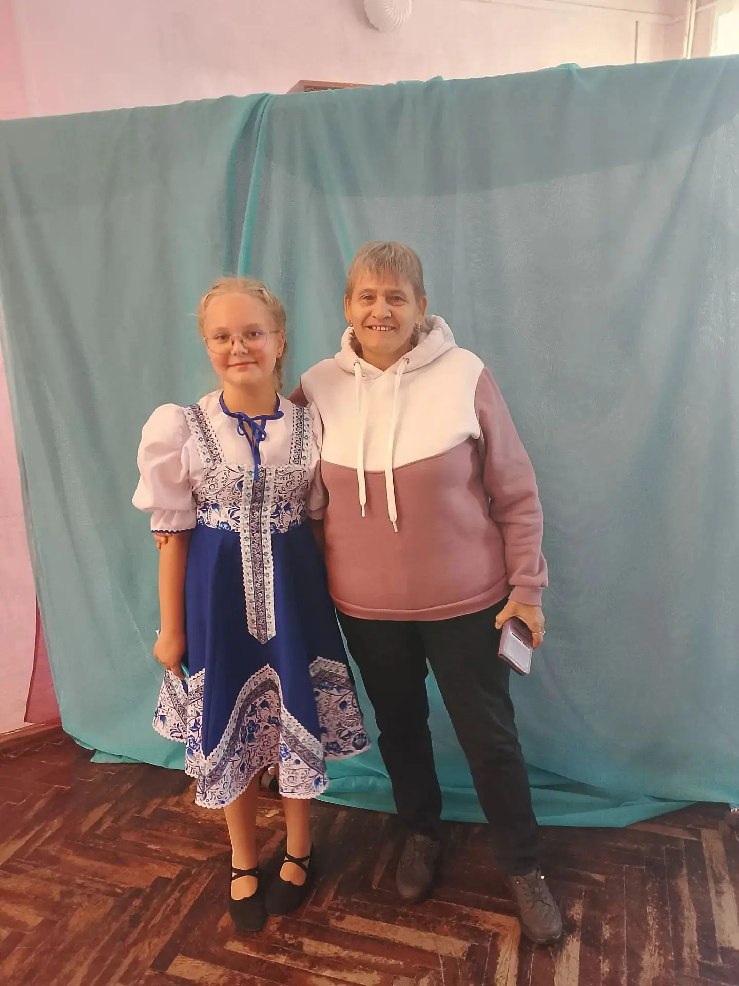 Фотоакция "Время связывает нас", посвященная Дню пожилого человека.