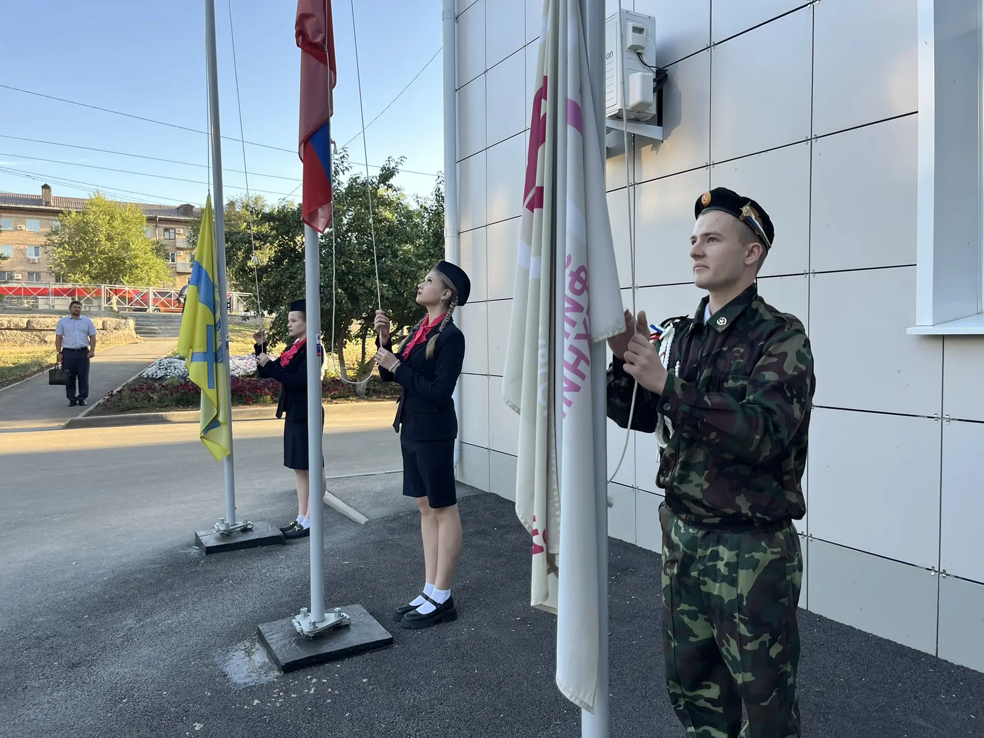 📣 Новую учебную неделю ОУФТ традиционно начинает с торжественной церемонии выноса флаг...