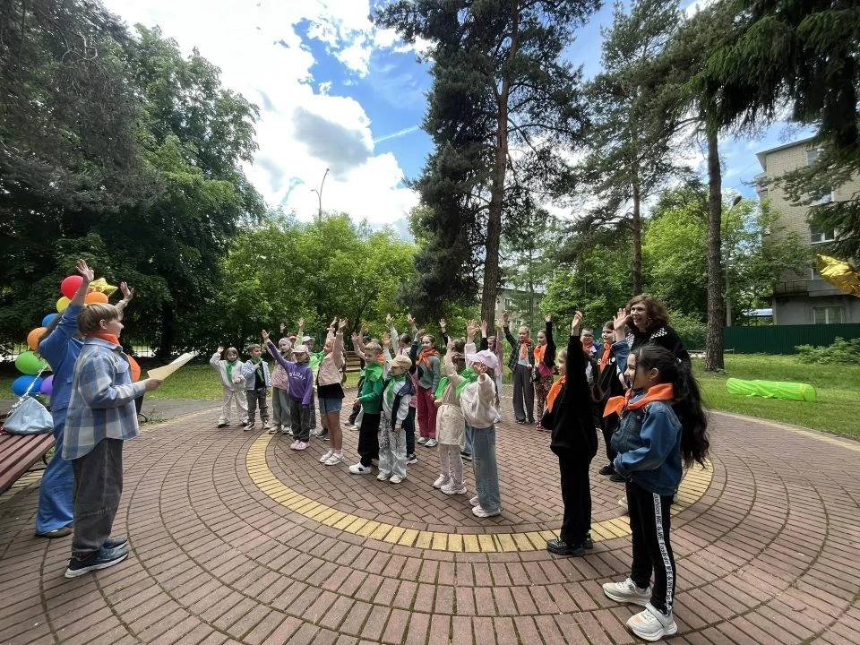 🌞 Лето ворвалось к нам с шумом, смехом и яркими красками — именно так прошёл праздник ...