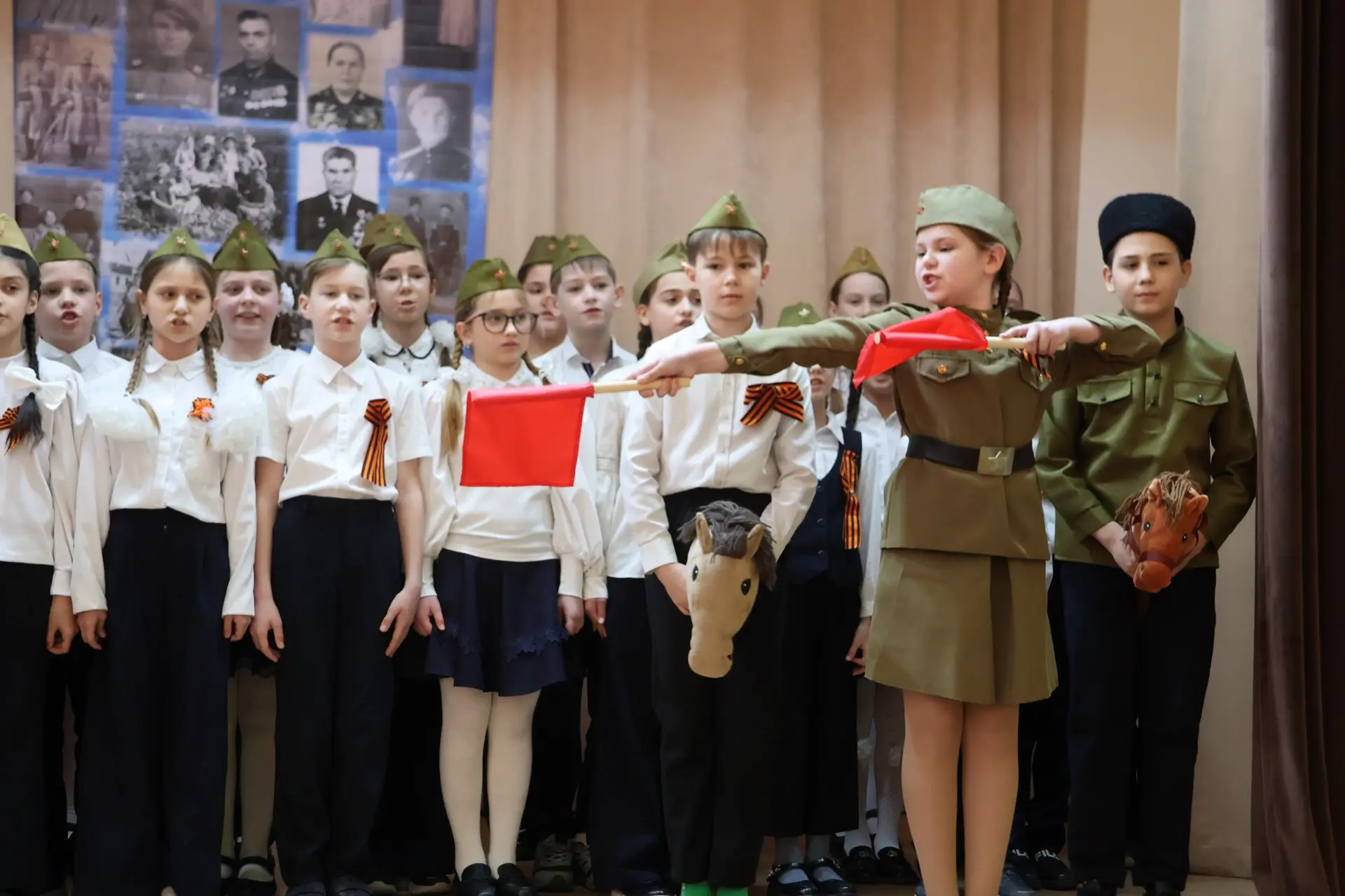 🎤 В нашей школе прошёл фестиваль инсценированной военно-патриотической песни для учащихся 2–7 классо