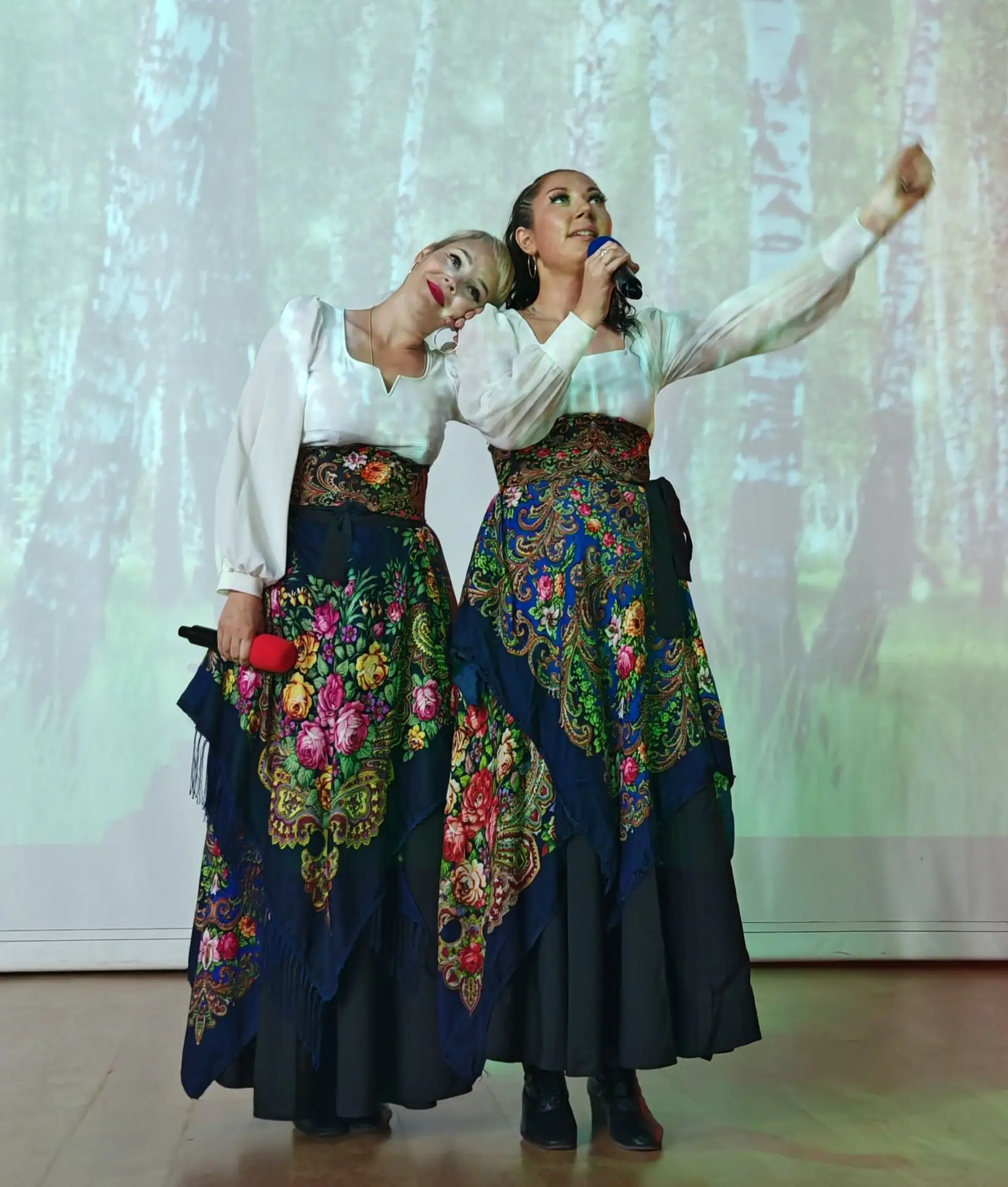 Вокальный дуэт «Июнь»🎤 выступил в Социальном центре «Ступинский». Концерт, посвящённый...
