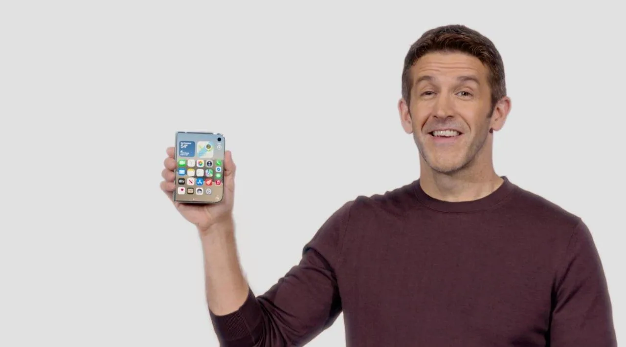 Apple показал новый складной iPhone Duo