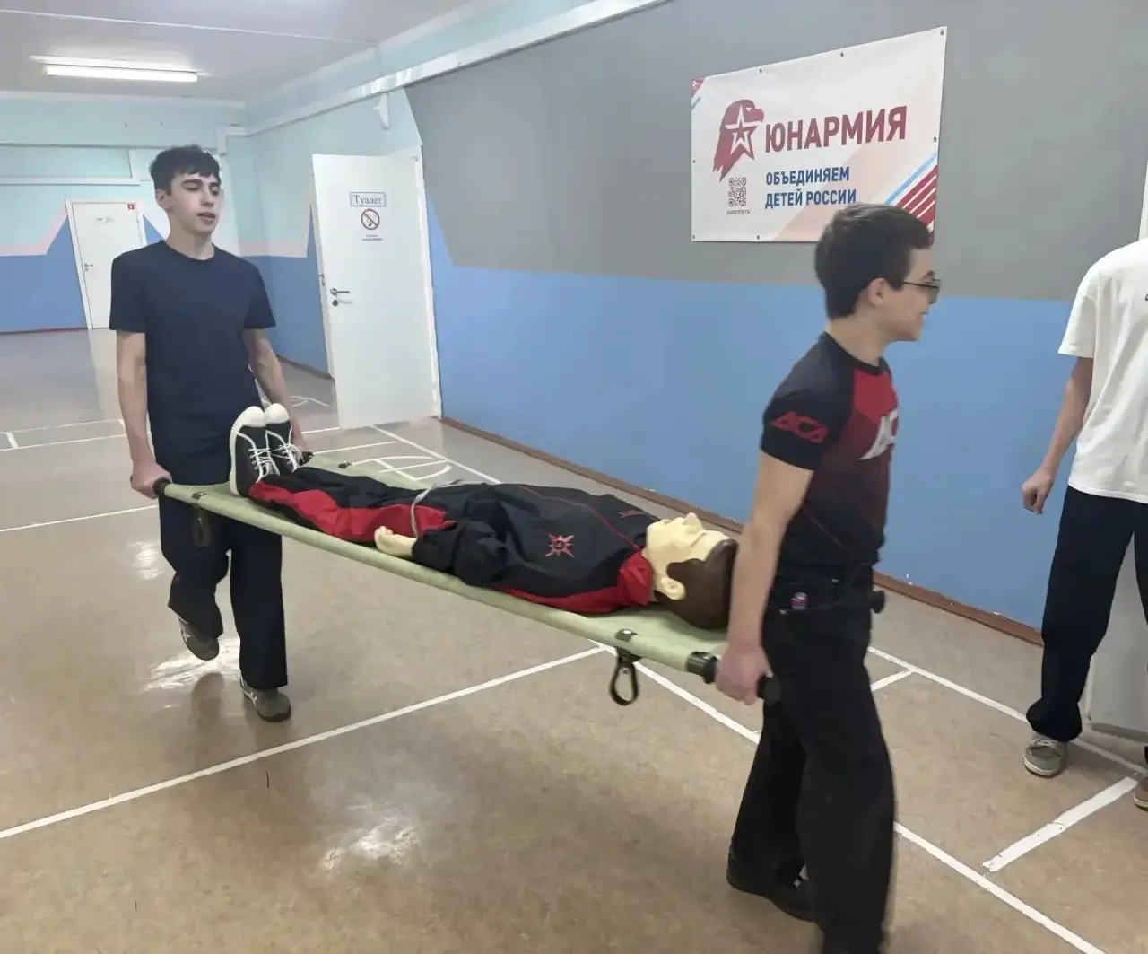 ✅️В период каникул в нашей школе  стартовали трехдневные учебные военные сборы для учащихся 8 класса