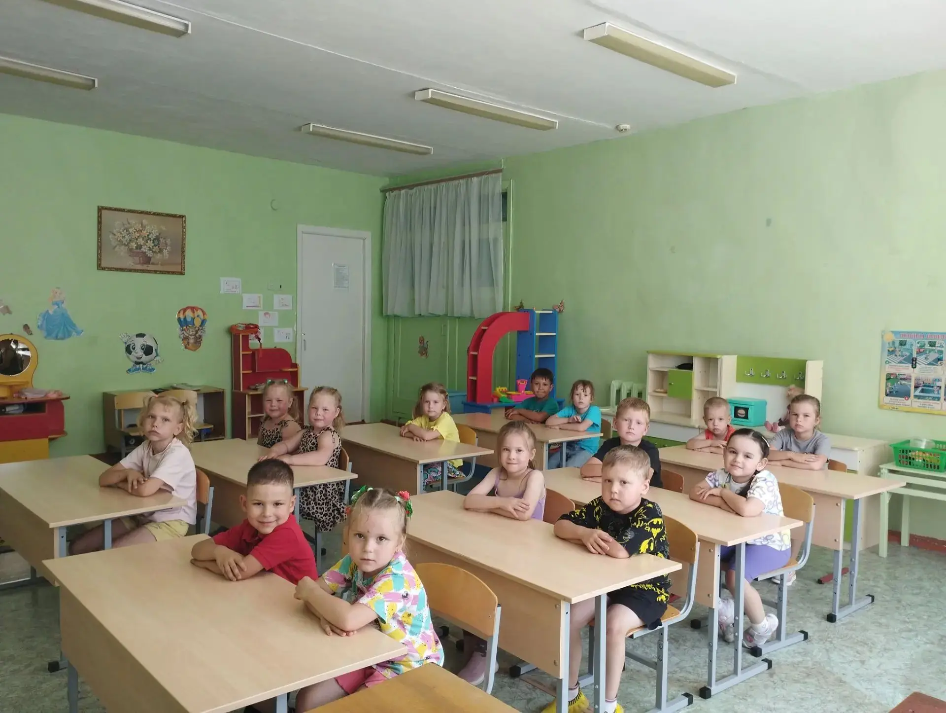 🌸Сегодня в средней группе  прошла очень важная☝️  беседа на тему «Дружба и уважение прав другого».

