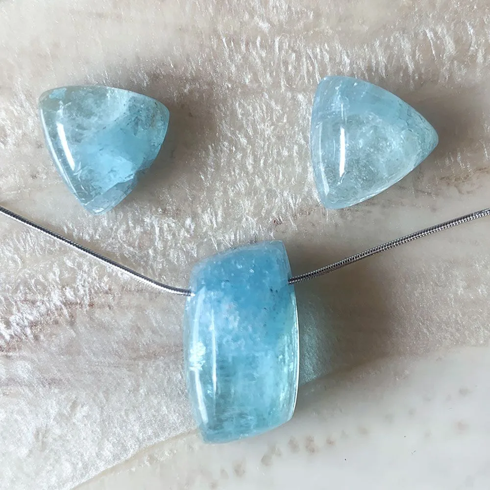 Пара кабошонов аквамарина  https://zabaykalye-gem.ru/aquamarine/tproduct/522013593-1135...