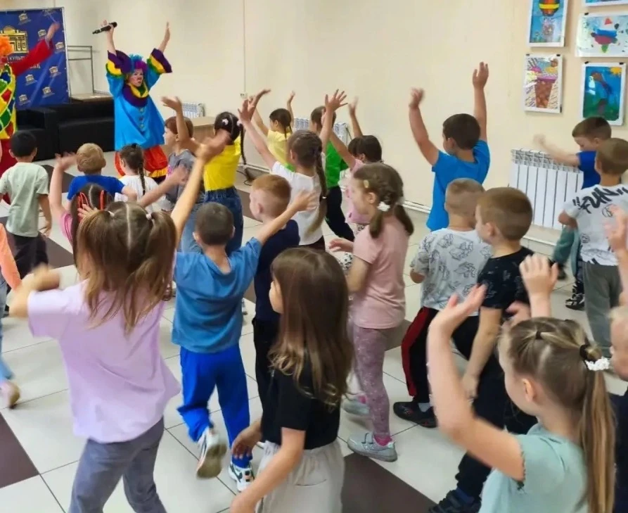 Лето — это маленькая жизнь, полная ярких красок и незабываемых моментов! ☀️🌈

Наши ребята окунулись