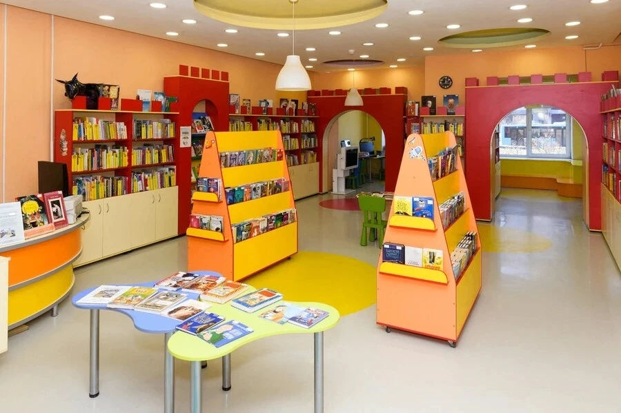 📚 Списки литературы на лето? Не спешите в магазин!
Каждое лето одна и та же история: учителя дают в
