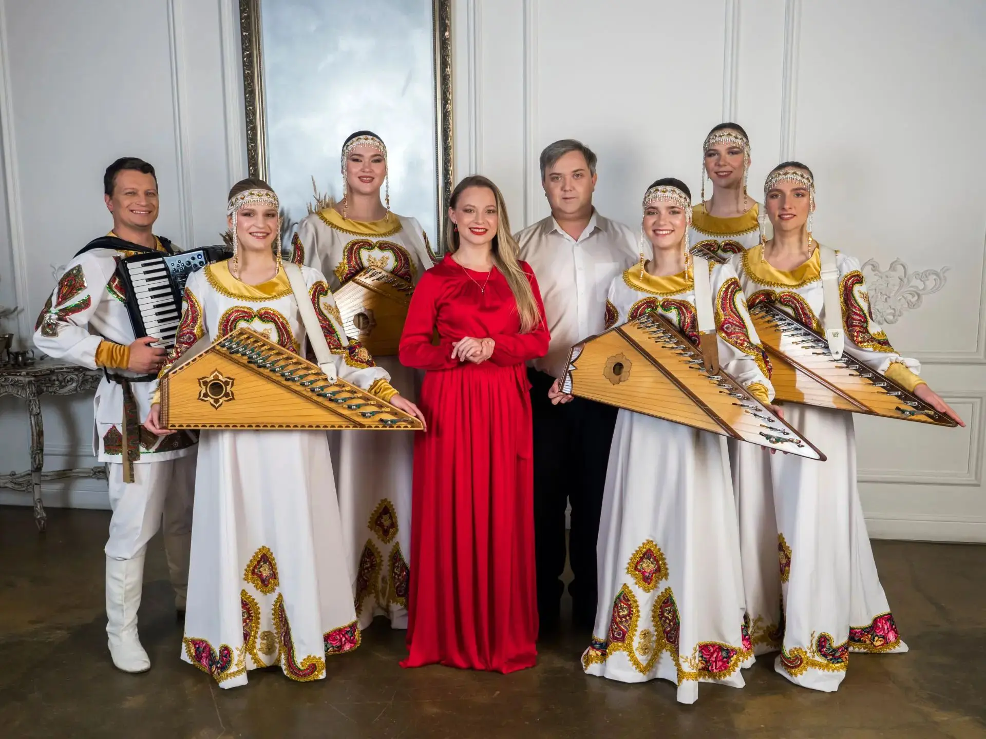 🎤 Приглашаем на сольный концерт ансамбля «Весёлый перезвон»