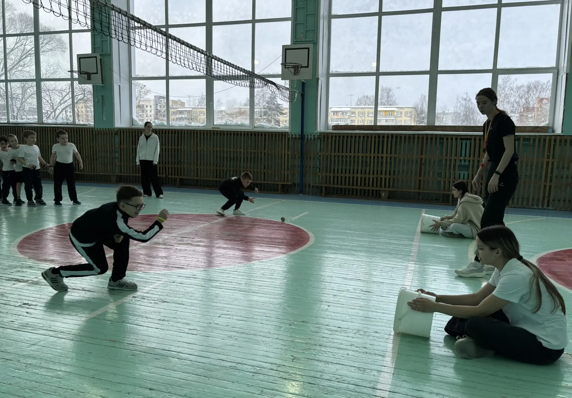 Спортивная эстафета ⚽️  В рамках проведения военно-патриотического месячника Анастасия Владимировна,