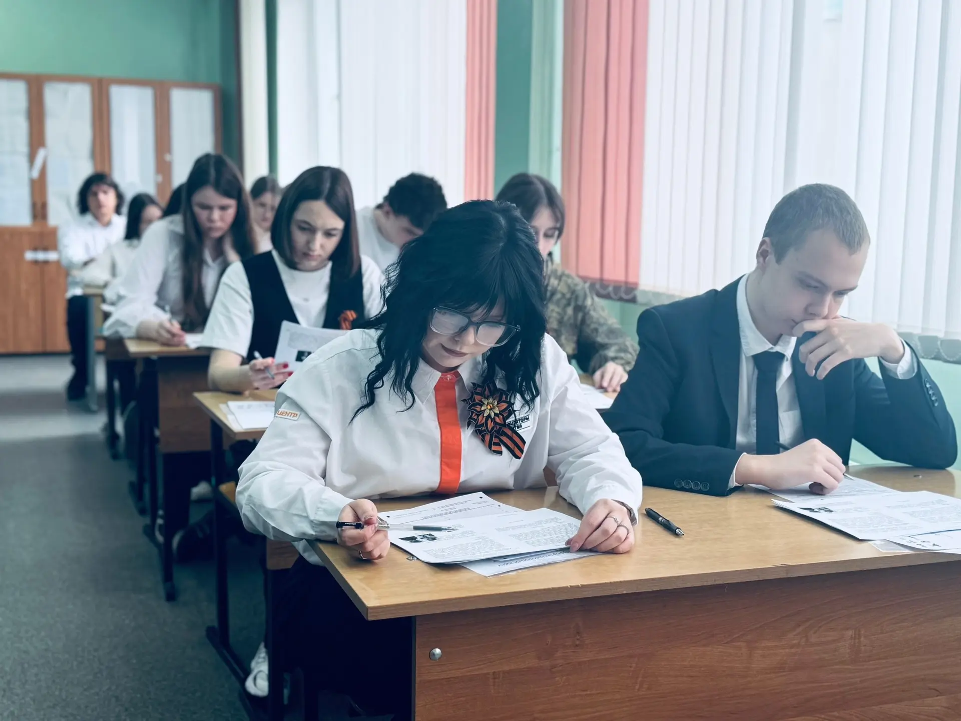 🇷🇺«ДИКТАНТ ПОБЕДЫ» В ШКОЛЕ №34: ЗНАТЬ, ЧТОБЫ ПОМНИТЬ   24 апреля в стенах нашей школы состоялась мас