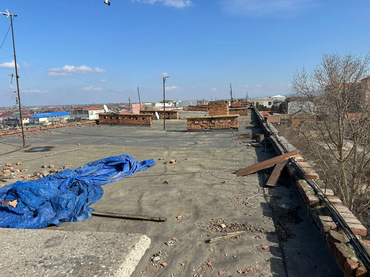 🏠Фонд капремонта в Хасавюрте обновит кровли в шести домах