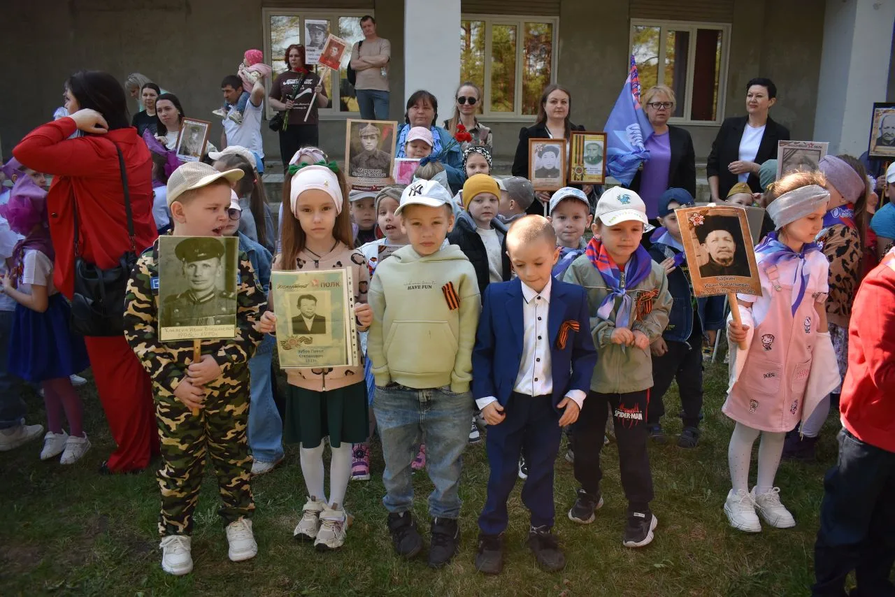🕊🎗5 мая воспитанники детского сада приняли участие в торжественном шествии «Бессмертн...
